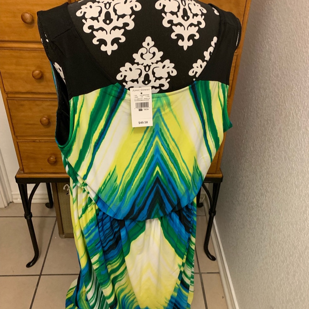 Plus Size Maxi Dress - Picture 2 of 3